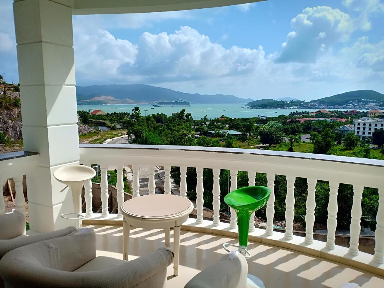 Nha Trang Star Villa Hotel Exterior photo